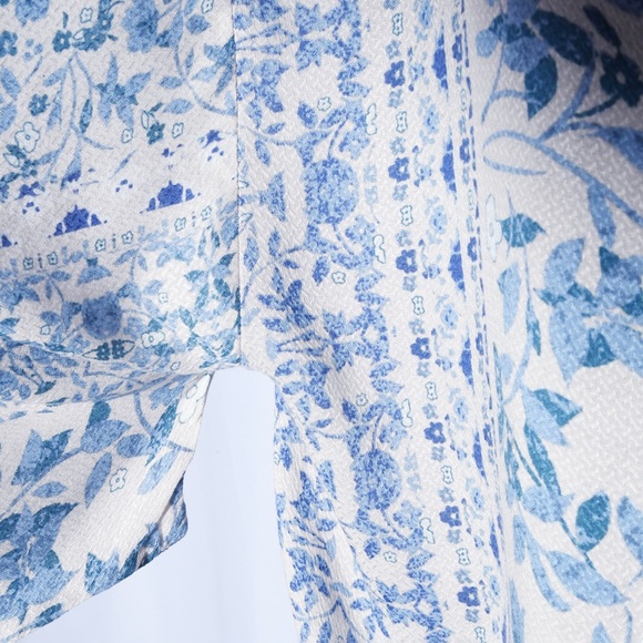 V neckline oversized tie cotton blouse - Picture 5 of 6